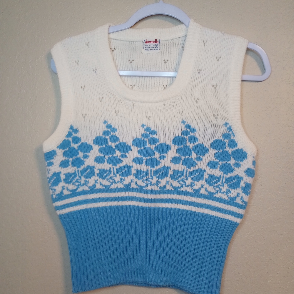 Vintage  White and Blue Floral Sweater Vest